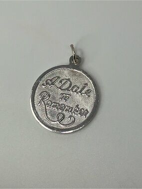 Vtg 925 Sterling Silver “A Date to Remember” Anniversary Occasion Charm